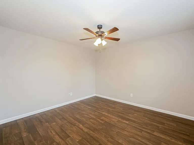 2642 Apple Cross Ct — Photo 14