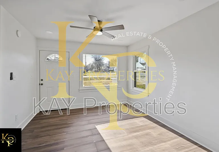 1207 Jackson St — Photo 6