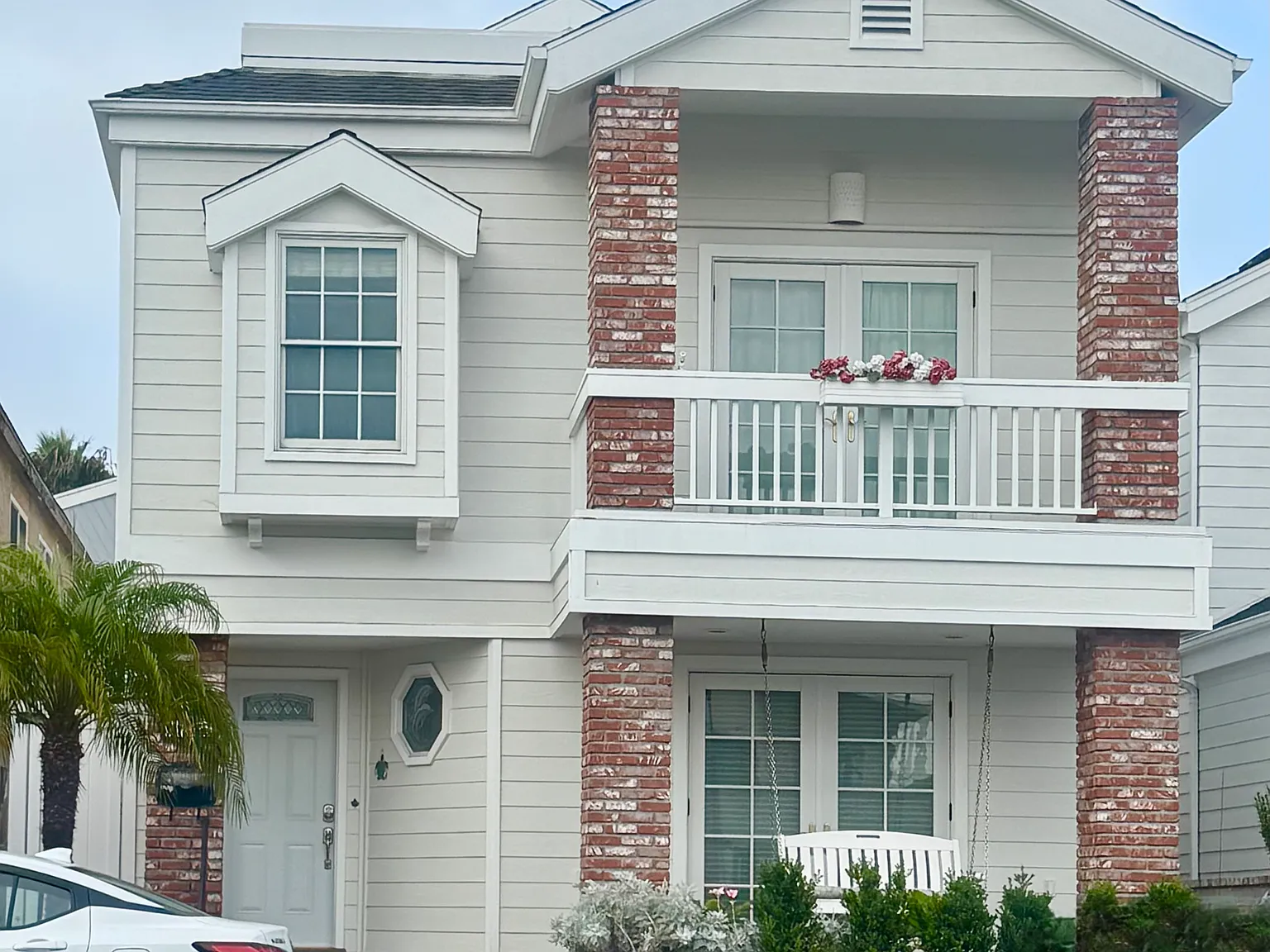 3 bed, 2612 sqft, $10,000 — Photo 1