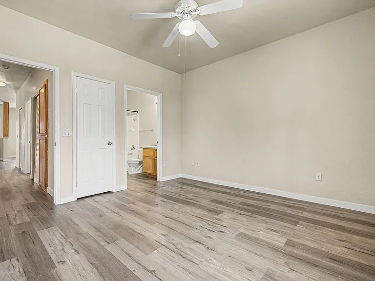 4730 E Craig Rd #26 — Photo 23