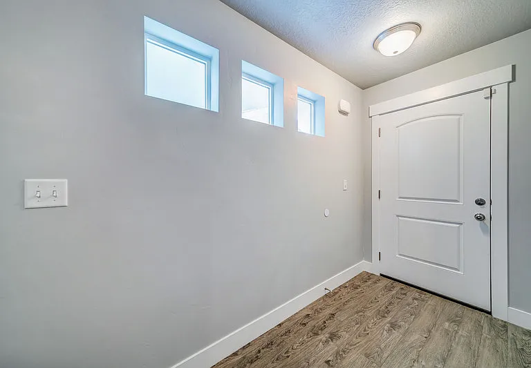 4888 W Pillar Dr — Photo 4
