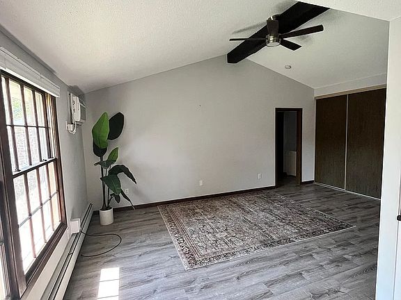3rd image of 1015 11th Ave S APT 6