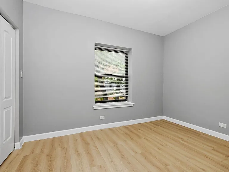 6235-45 S. Martin Luther King Dr. — Photo 11