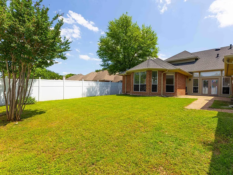 3015 Oak Dr — Photo 36