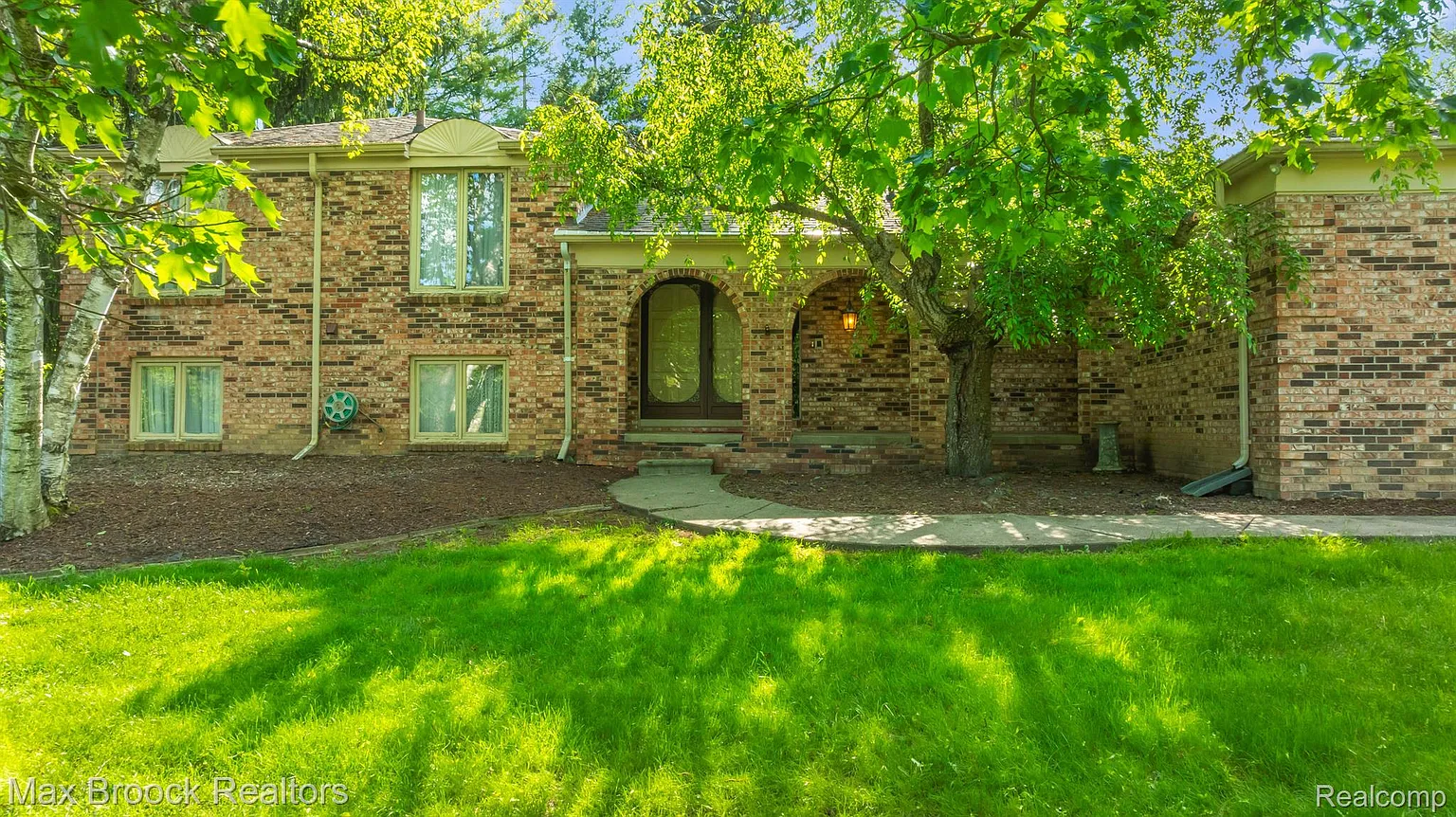 26086 Hidden Valley Dr photo 1