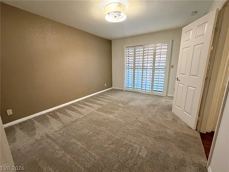 1411 Santa Margarita St #F — Photo 12