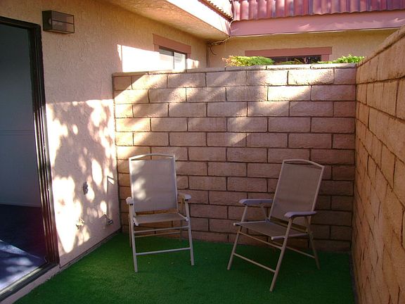 PRIVATE PATIO