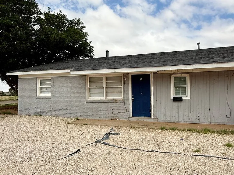 1732 E Dartmouth St — Photo 1
