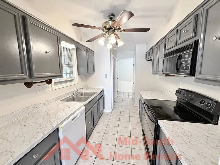 2373 W Monica Dr — Photo 8