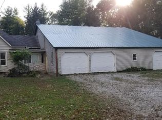 14757 N Iron Bridge Rd, Marshall, IL 62441