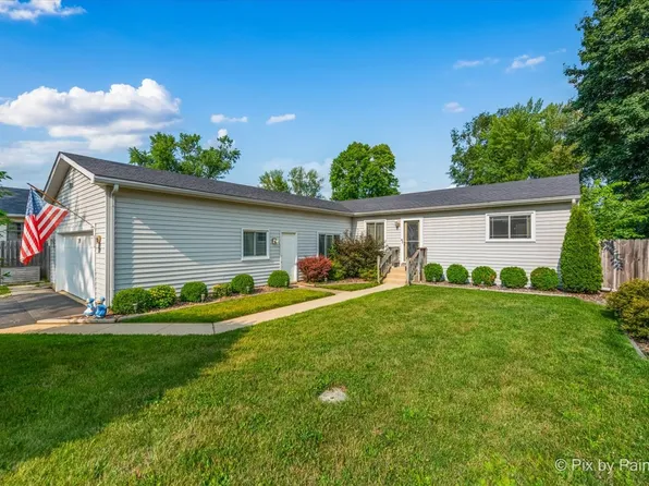 39 Lippincott Rd, Fox Lake, IL 60020