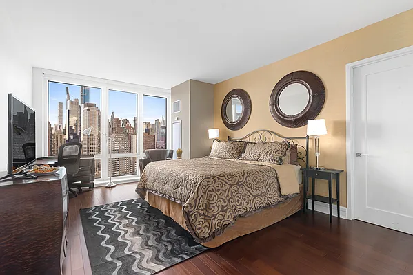 Rented by Compass | media 7