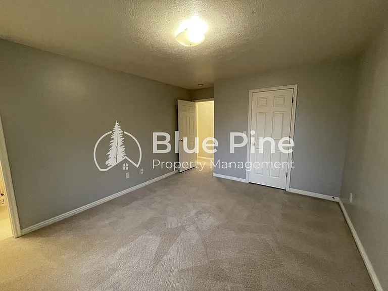 3863 Ridgeview Cir — Photo 16