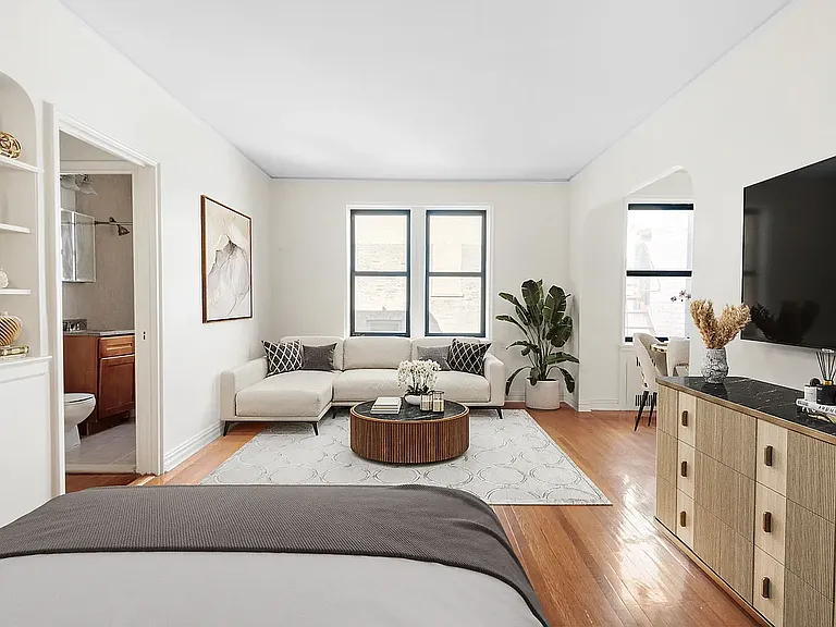 145 E 22nd St #1F — Photo 4