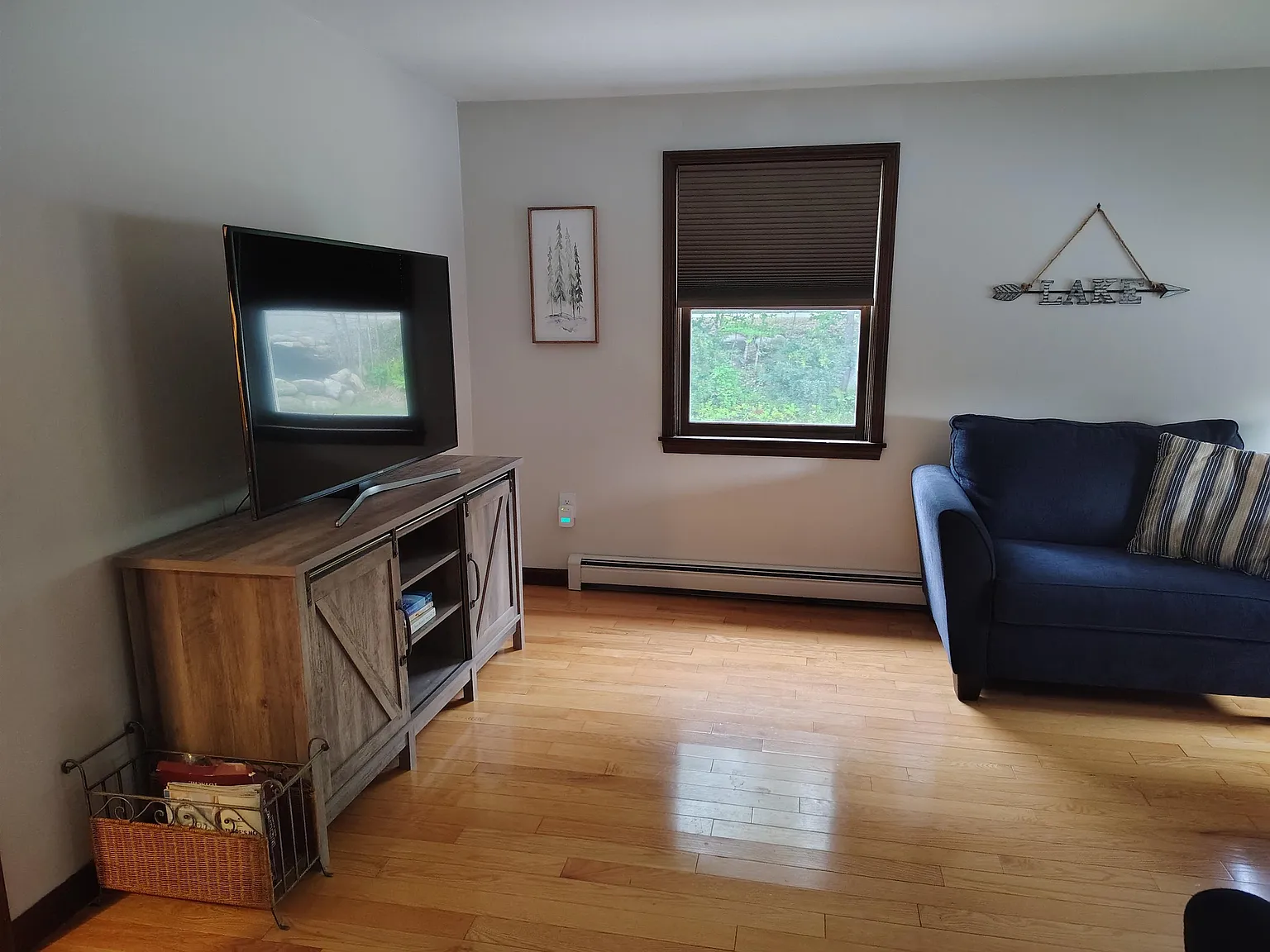 4 bed, 2.5 bath, 2803 sqft, $2,995 — Photo 4