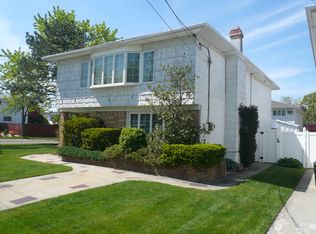 247 Park St, Staten Island, NY 10306