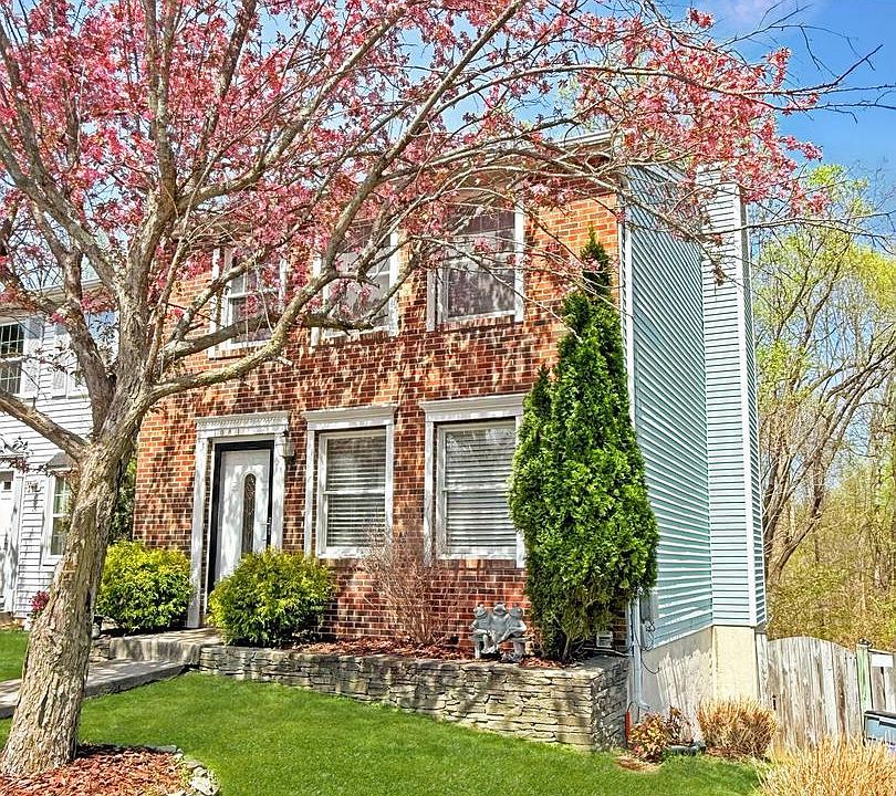 1st image of 10813 Sir Barton Cir