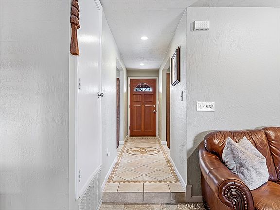 5th image of 14154 Hopi Rd