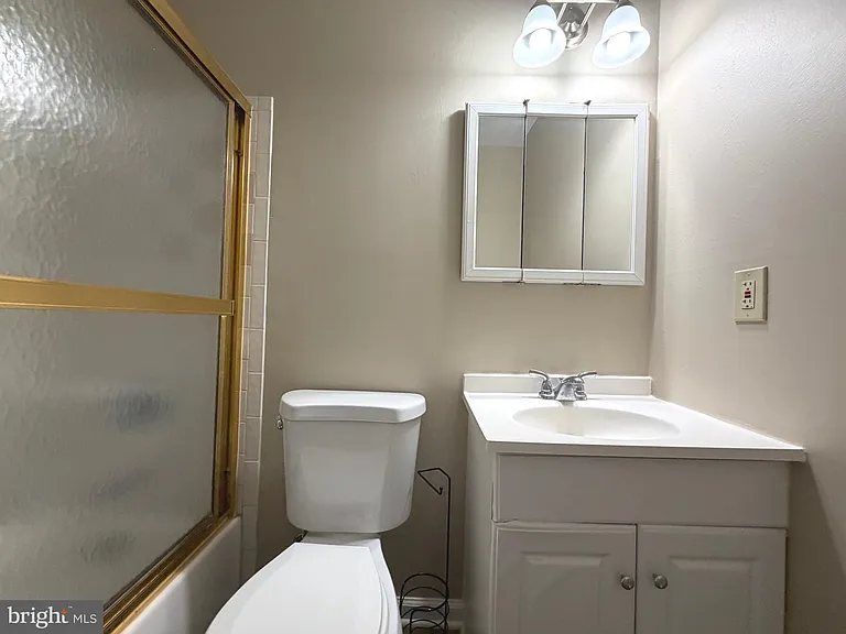 8854 Cherry Oak Ct — Photo 13