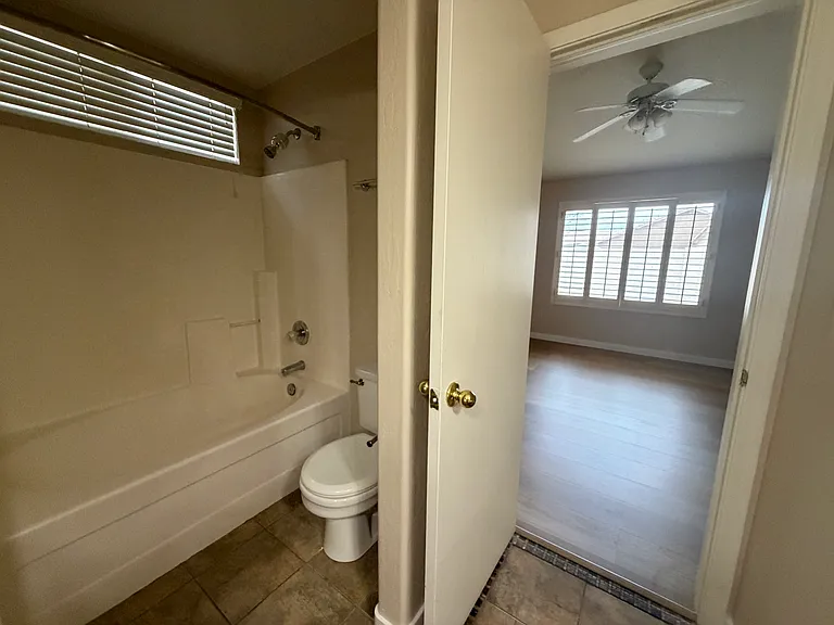 795 E Morelos St — Photo 12