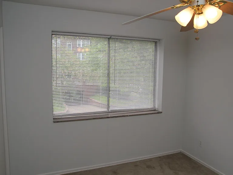7574 Buckingham Dr #7 — Photo 7