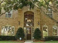 1st image of 2113 Country Club Dr