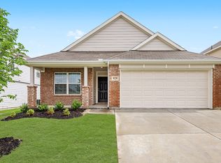 929 Rocket Plane Dr, Fort Worth, TX 76131