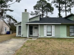 161 Village Cir, Jacksonville, NC 28546