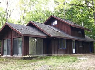 41 Pond Hill Rd, Craryville, NY 12521