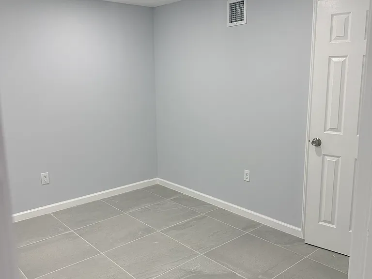 258-14 147th Rd #BASEMENT — Photo 5