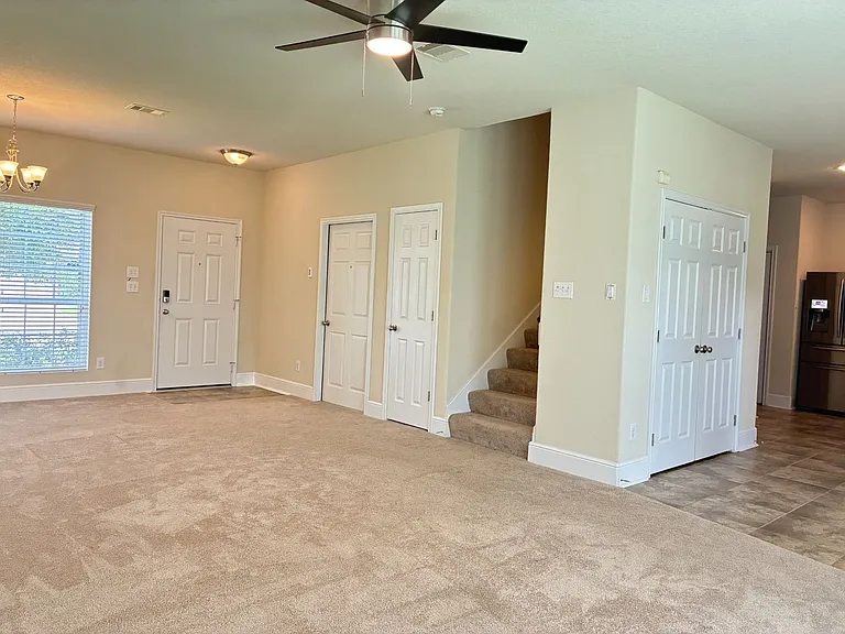 2588 Hallmark Oak St — Photo 3