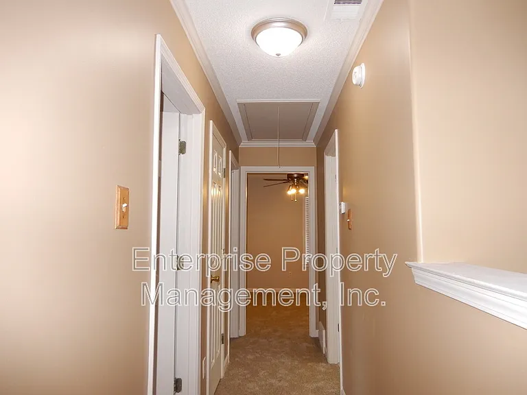 4525 Hickory Creek Dr — Photo 27