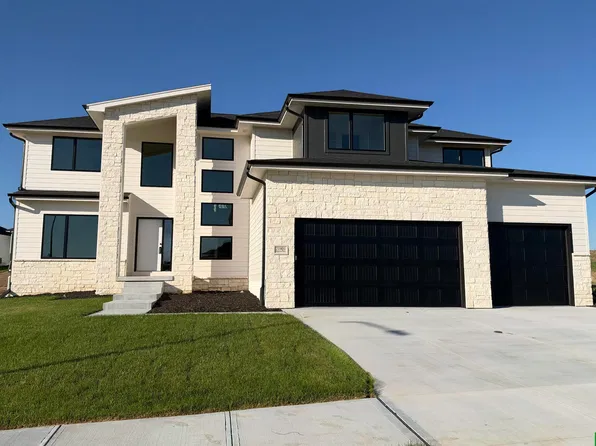 21901 Buchanan Pkwy, Gretna, NE 68028