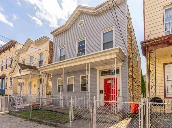 535 28th Street image 1 of 16