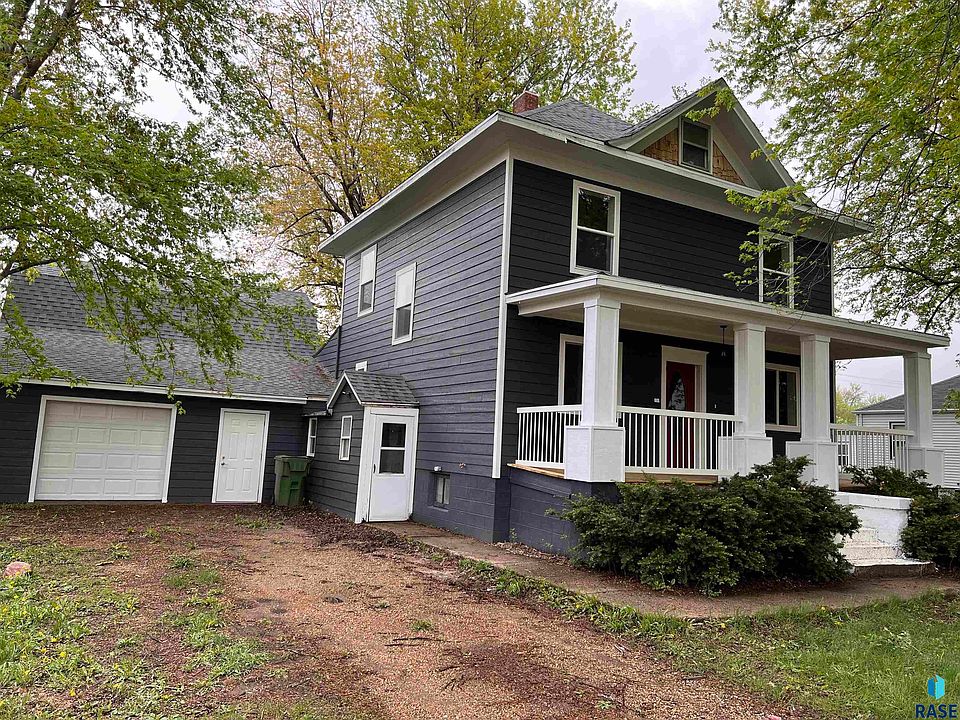 546 S Main St, Freeman, SD 57029 Zillow