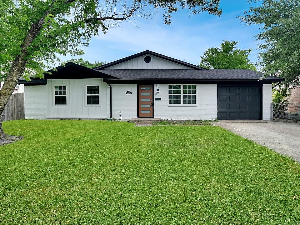 1st image of 807 Ross Ln
