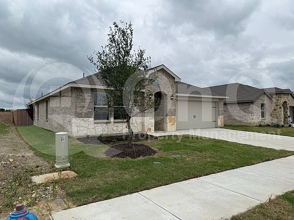 2nd image of 4121 Limestone Bluff Dr