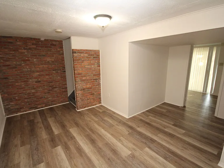 1473 Charlestown Dr — Photo 8