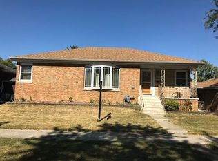 8026 45th St, Lyons, IL 60534