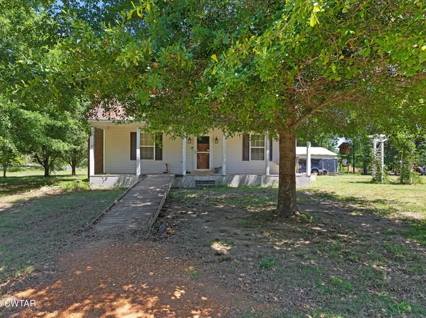 935 Parkers Camp Ln, Saltillo, TN 38370
