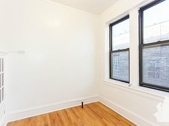 4th image of 4639 N Paulina St