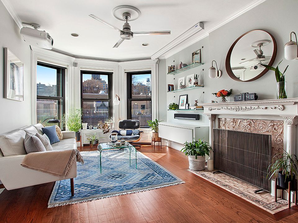 1st image of 107 W 82nd St APT 4A