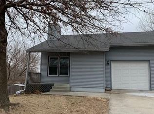 3560 SW Kiowa St, Topeka, KS 66614