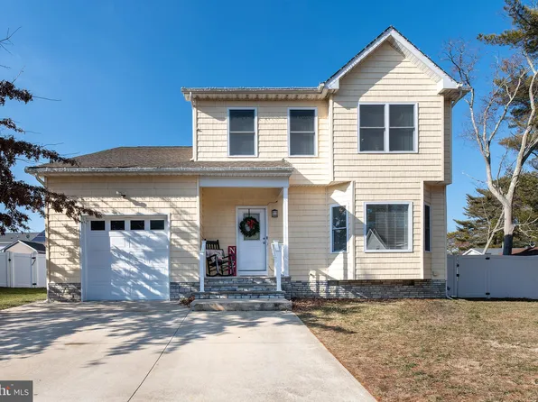 1212 Taylor Ln, Forked River, NJ 08731