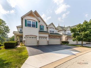 441 Bay Tree Cir, Vernon Hills, IL 60061