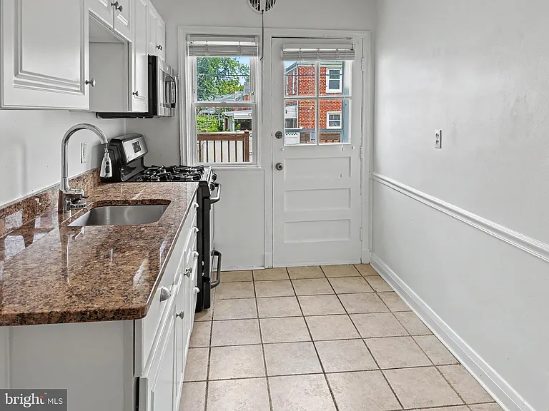 211 Cherrydell Rd — Photo 3