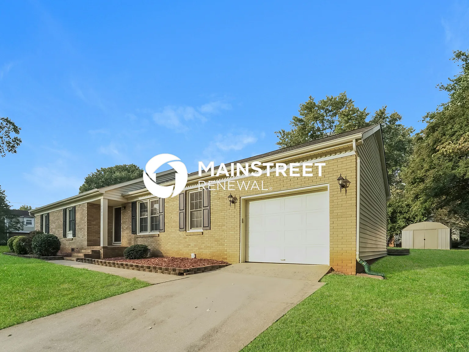 2125 Helen Dr — Photo 3