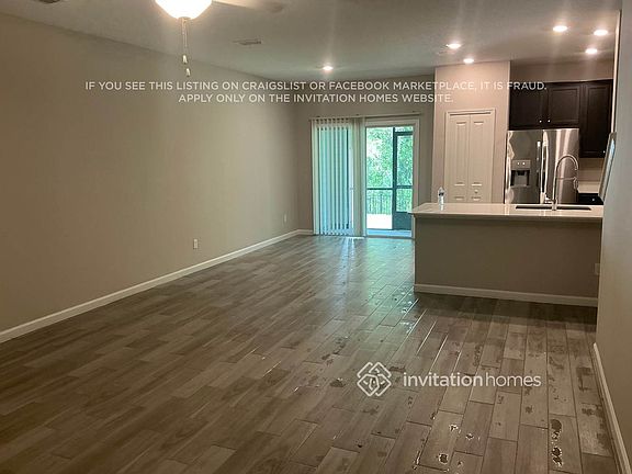 5th image of 413 Cherry Ridge Dr