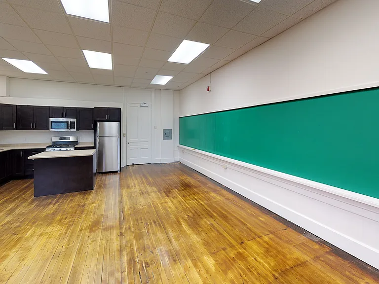 22 School St #3 — Photo 3