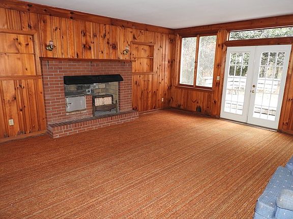 5th image of 104 Waugh Dr